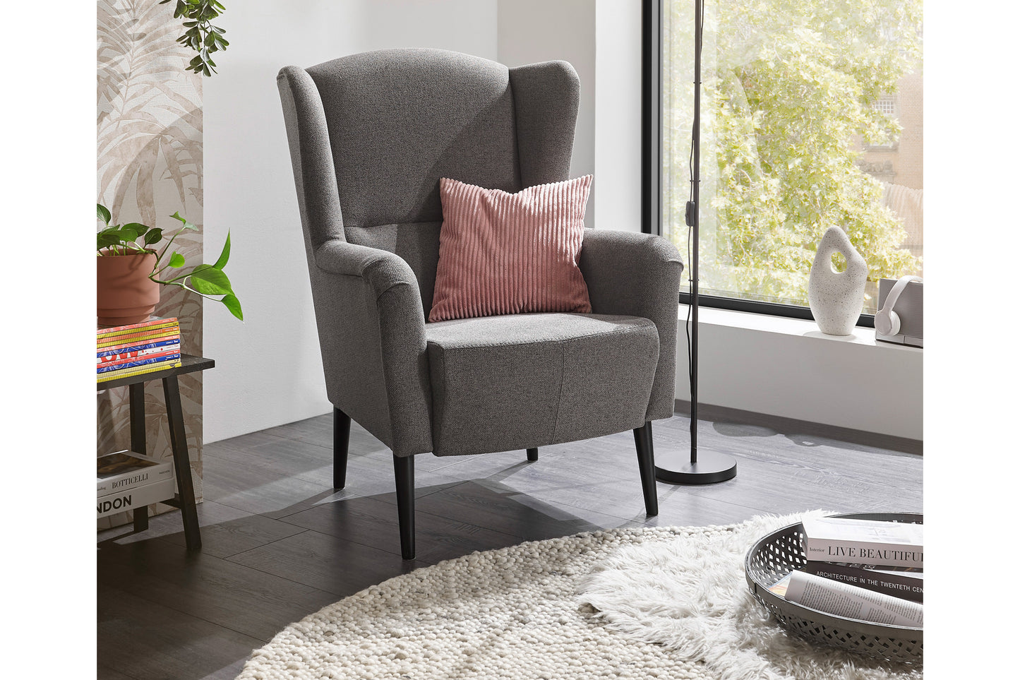 Matis furniture set